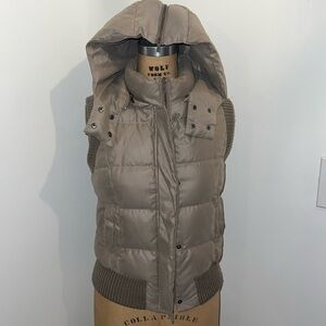 BCBG Light Brown/Gravel Zipper Hooded Puffy Vest M